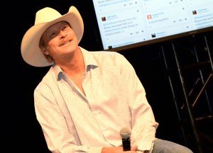 Alan Jackson fields a question at a press conference announcing his 25-year career anniversary, to be anchored by a Hall of Fame exhibit and artist residency. PHOTO COURTESY OF THE CMHOF / PHOTO BY RICK DIAMOND / GETTY IMAGES