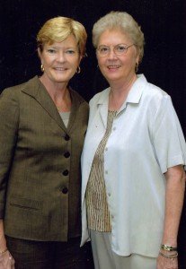 Wiseman with Tennessee Lady Vols head coach emeritus Pat Head Summitt, who attended Wiseman’s basketball camp while in high school at Cheatham County High. PHOTO COURTESY OF BELMONT ATHLETICS