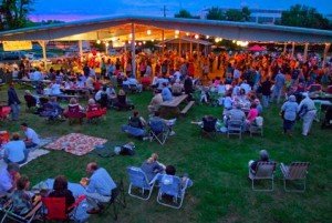Foxtrot with your friends and neighbors at the Centennial Park Big Band Dance. PHOTO COURTESY CENTENNIAL PARK BIG BAND DANCE
