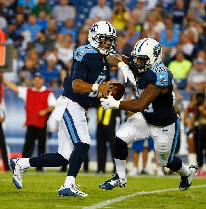Titans fans should see the Mariota/Sankey exchange a lot this season. PHOTO BY DONN JONES, COURTESY TENNESSEE TITANS